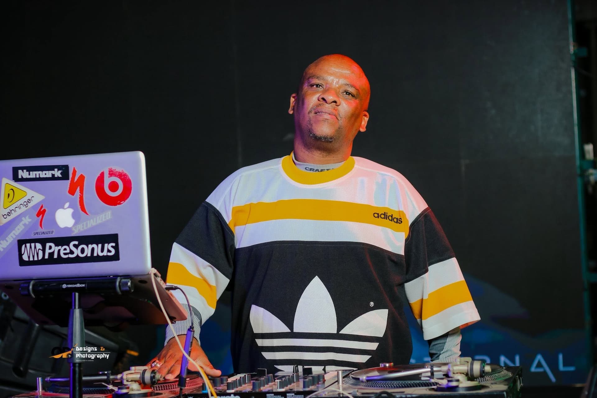 DJ performing at a Simply Piano event